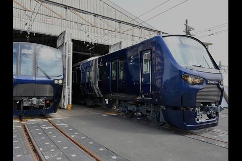 Sotetsu's services to Shinjuku will be worked by Series 12000 EMUs (right). The Series 20000 sets (left) will be deployed on the Tokyu joint services. (Photo: Akihiro Nakamura)